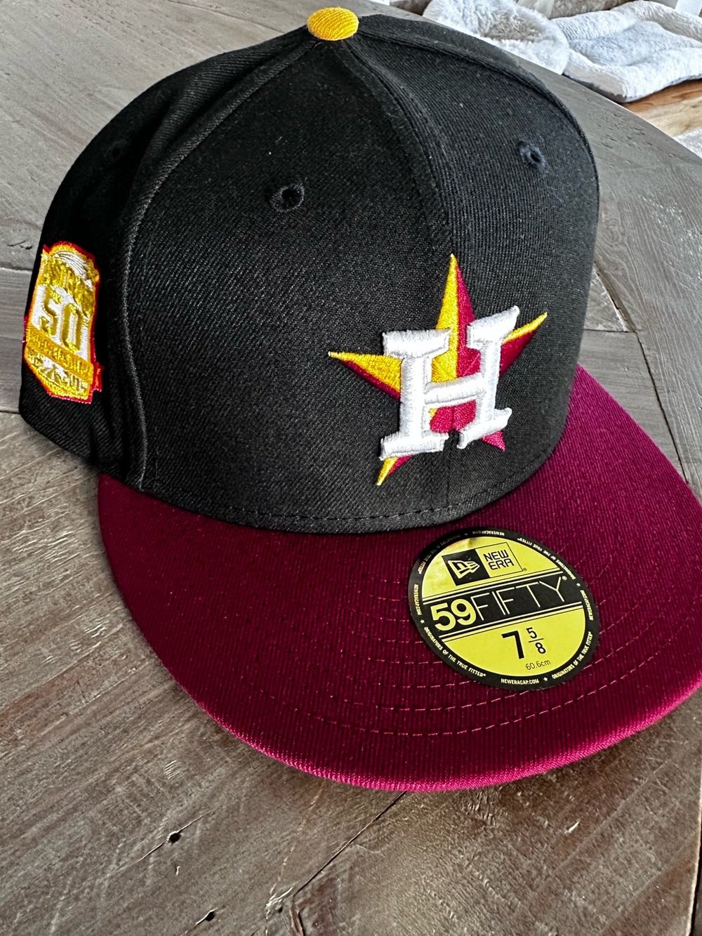 HOUSTON ASTRO’S Men's Two-Tone Baseball Cap - Black and Gold
